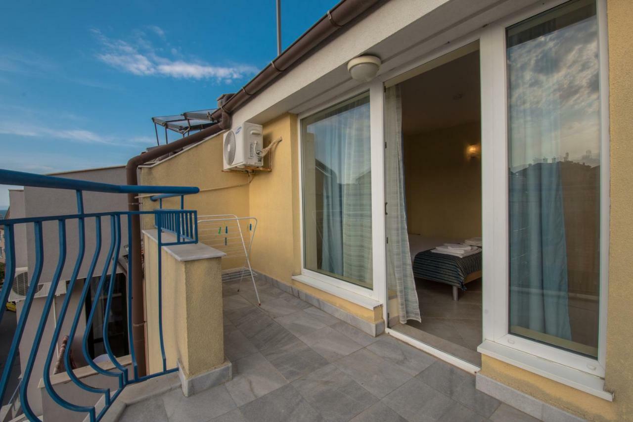 Семеен Хотел Бриз Sozopol Exterior foto